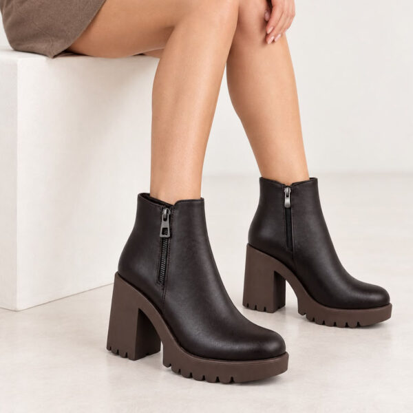 Akça 007 Zenne Bot – Kahverengi